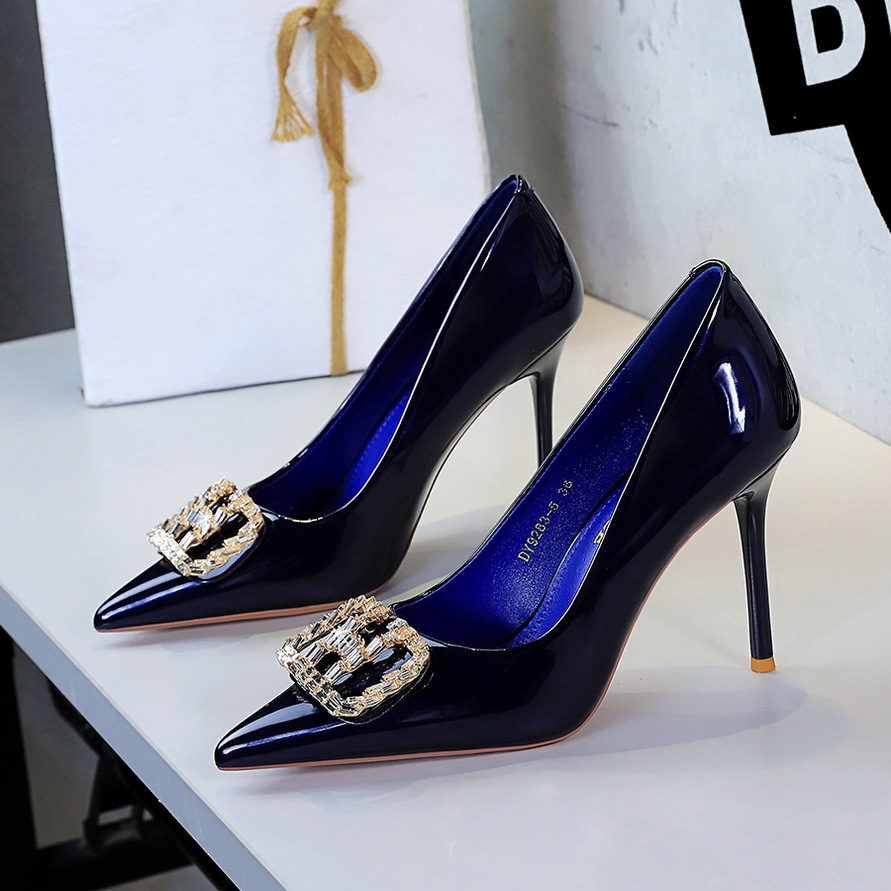 Court Heel Pointed - Sapatos de Salto Alto Elegantes BIGTREE