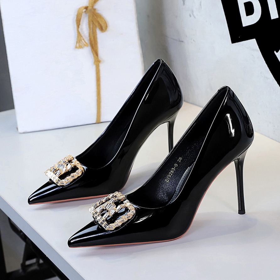 Sapatos de Salto Alto Elegante - Court Heel Pointed avaliação e preço