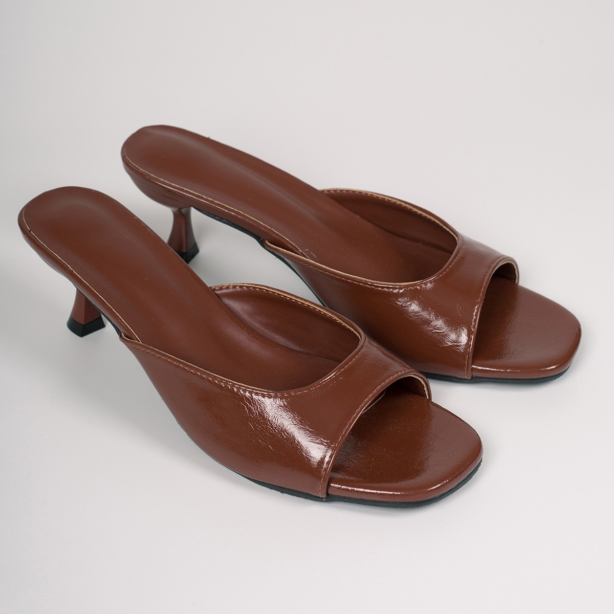Novas Sandálias Femininas de S - Thong Flat Sandal avaliação e preço